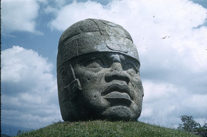 CABEZA 1, MONUMENTO 1