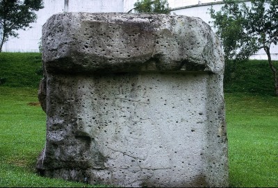 MONUMENTO 14, ALTAR