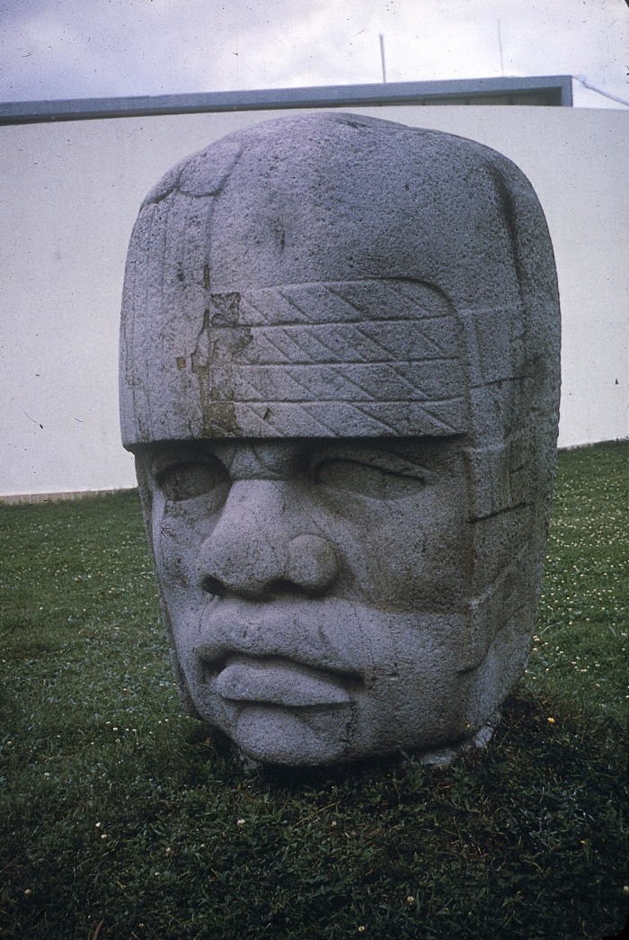 CABEZA 4, MONUMENTO 4