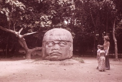MONUMENTO 1, CABEZA
