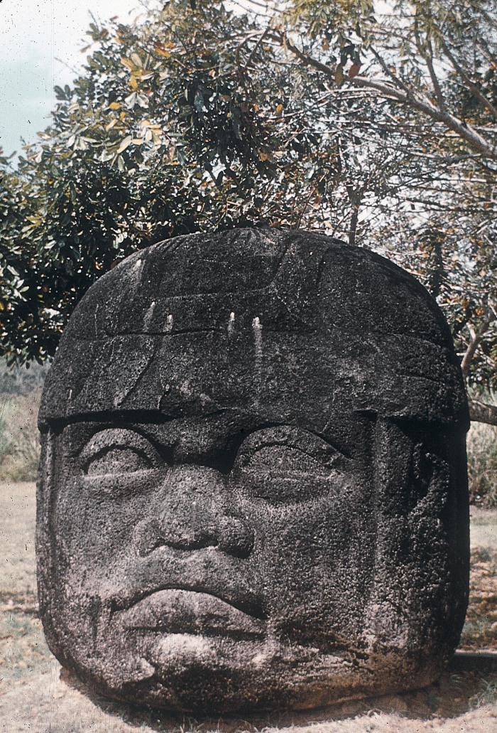 MONUMENTO 1, CABEZA