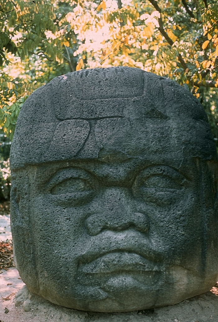 MONUMENTO 1, CABEZA