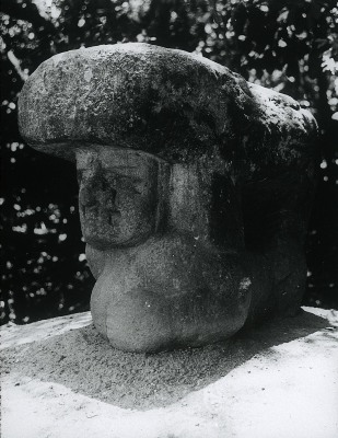 MONUMENTO 59, FIGURA HUMANA-FELINA