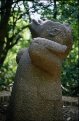 MONUMENTO 56, MONO