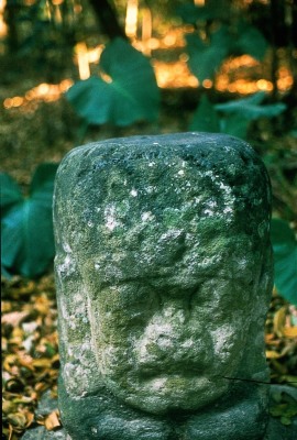 MONUMENTO 65, CABEZA HUMANA