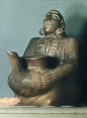 FIGURA ANTROPOMORFA