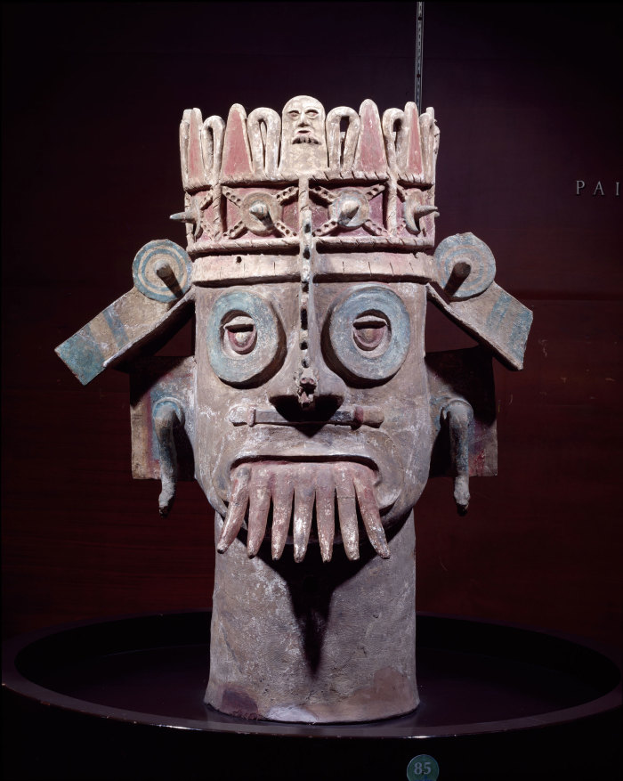 Gran brasero con la cabeza de Tlaloc