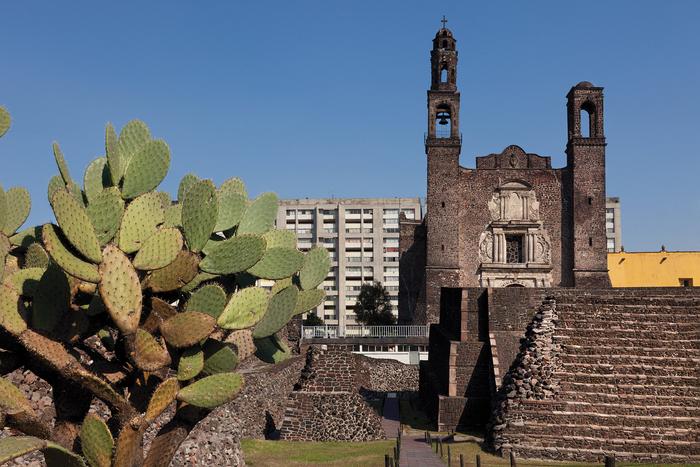 Conjunto arquitectónico de la Plaza de las Tres Culturas
