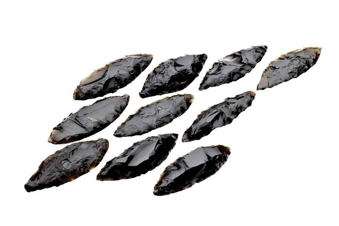  Cuchillos bifaciales obsidiana verde