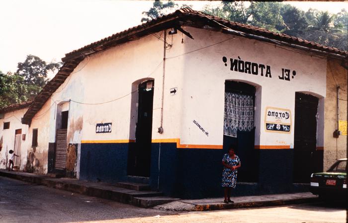 COMERCIO