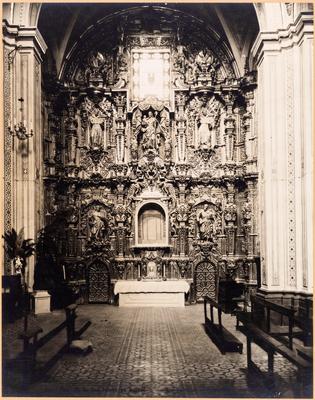 Iglesia de Churubusco. Altar lateral.