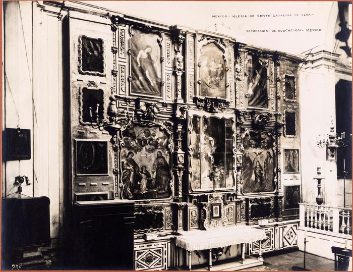 Iglesia de Santa Catalina de Sena de México. Altar lateral. 