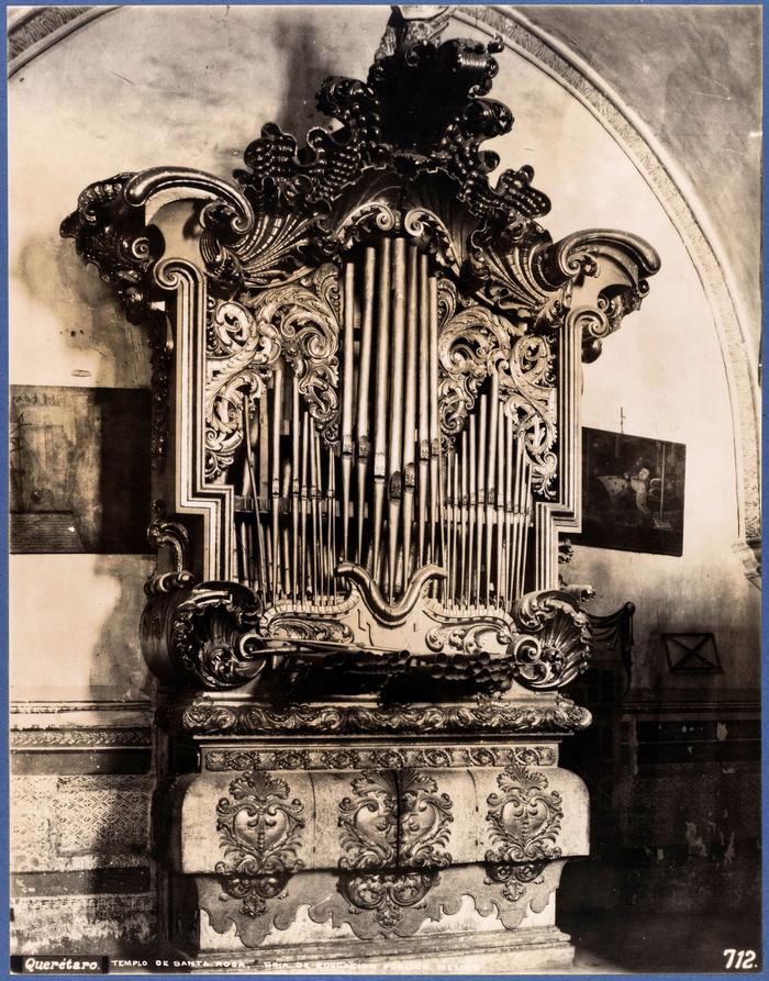 Iglesia de Santa Rosa de Querétaro. Coro y órgano antiguo. 