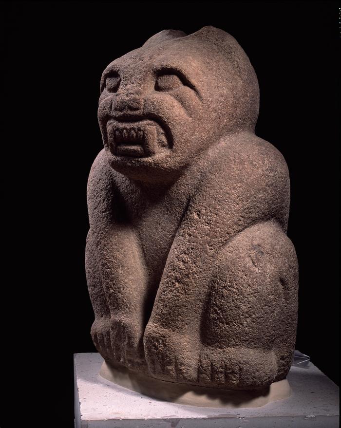 Escultura zoomorfa sedente
