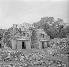 El Arco, fachada principal. Zona Arqueológica de Labná, Yucatán.
