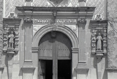 Capilla de la Tercera Orden. Portada